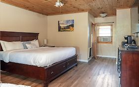 Ridgeway Inn - Blowing Rock